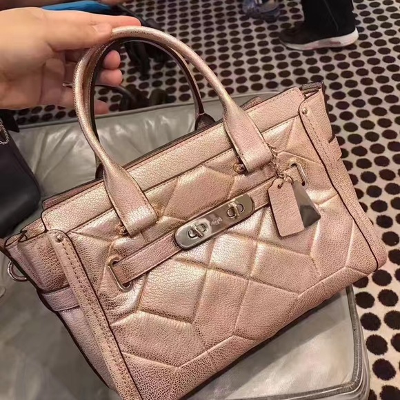 Coach swagger 27 medium size satchel bag NWT rose gold - Picture 8 of 12